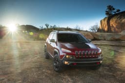 New Jeep Cherokee photo gallery